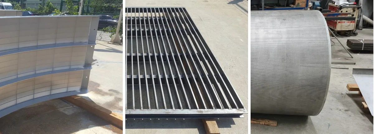 Tres tecnologías de cribado para tomas de agua, una junto a otra: una rejilla Coanda de alambre en cuña, una reja de barras de acero para gruesos y un tamiz rotativo de tambor, con el mismo material, la misma iluminación y la misma altura de cámara