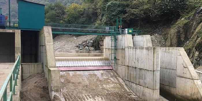 Coanda-Einlaufrechen für die Wasserkraft
